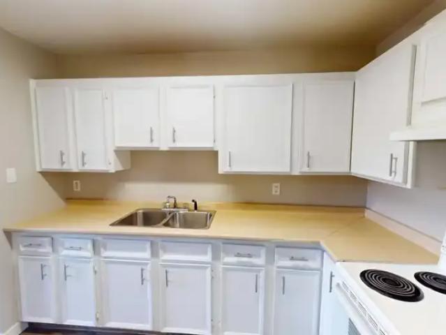 Apartment 2 Bedroom For Rent Grande Prairie AB 1389 ES105327156