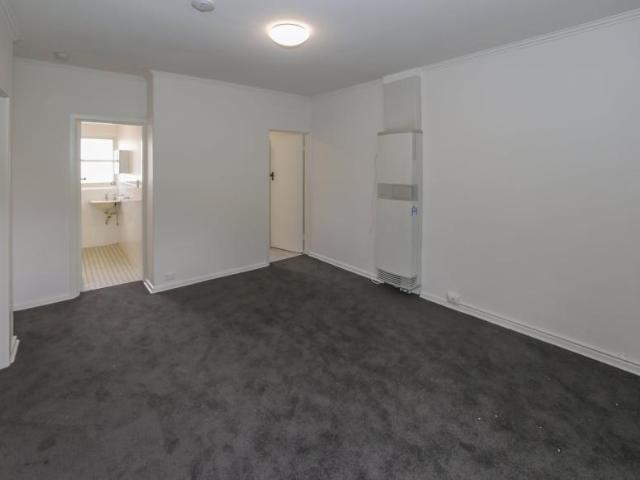 Apartment 2 Bedroom For Rent Hawthorn VIC 540 ES105605891