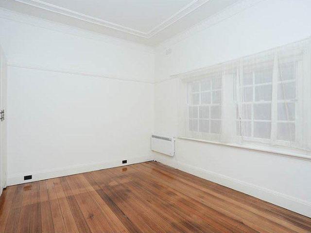 Apartment 2 Bedroom For Rent Hawthorn VIC 550 ES102751668