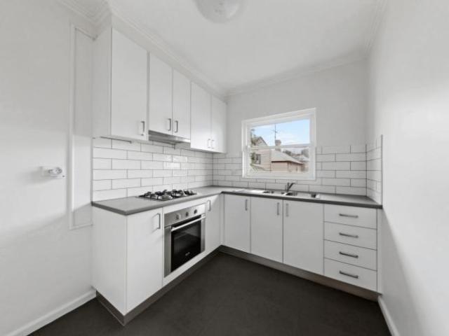 Apartment 2 Bedroom For Rent Hawthorn VIC 575 ES105556170
