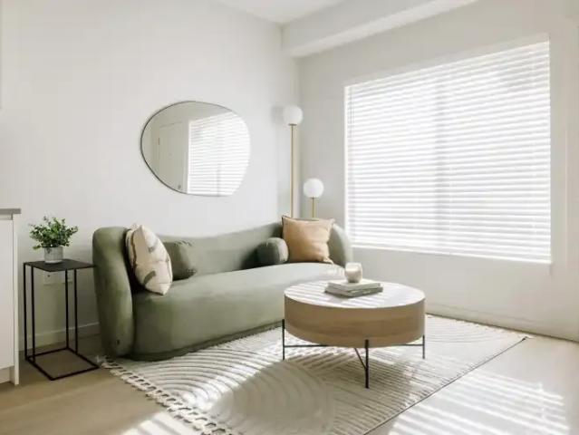 Apartment 2 Bedroom For Rent Kelowna BC 2350 ES104256860