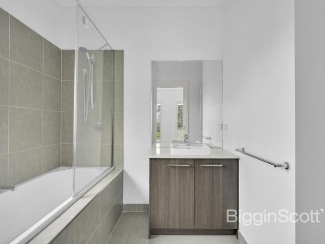 Apartment 2 Bedroom For Rent Keysborough VIC 650000 ES101583139
