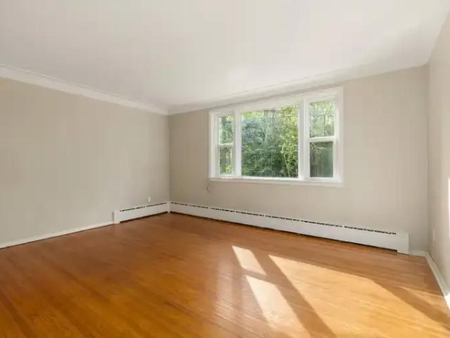 Apartment 2 Bedroom For Rent Kingston ON 1995 ELS105023086