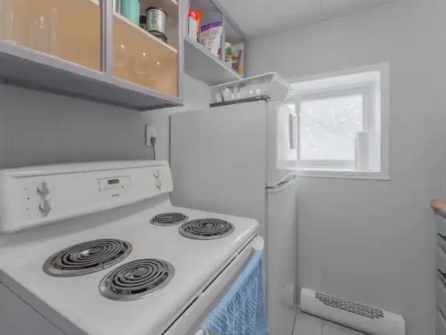 Apartment 2 Bedroom For Rent Kingston ON 2100 ES104638251