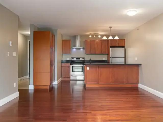 Apartment 2 Bedroom For Rent Kingston ON 2295 ES101826985