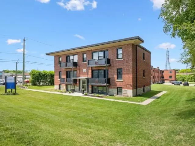 Apartment 2 Bedroom For Rent Kitchener ON 1699 ES104782594
