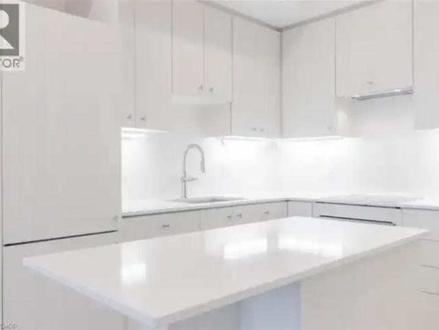 Apartment 2 Bedroom For Rent Kitchener ON 1948 ES104876943