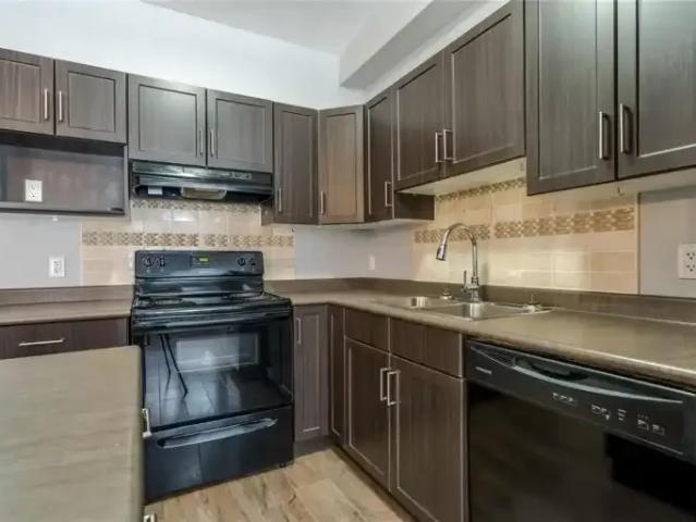 Apartment 2 Bedroom For Rent Landmark MB 1300 ES104864275
