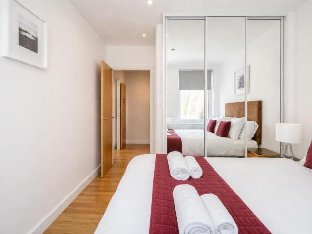 Apartment 2 Bedroom For Rent Leatherhead Leatherhead 5637 ES105136382