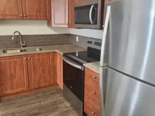 Apartment 2 Bedroom For Rent Leduc AB 1695 ES104887987