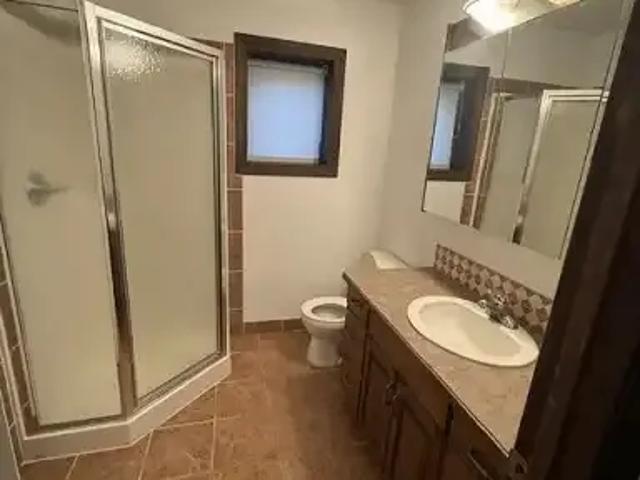 Apartment 2 Bedroom For Rent Lethbridge AB 1400 ES104957457