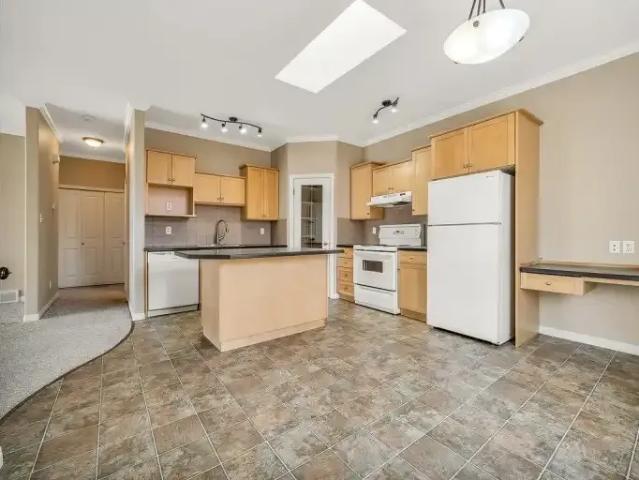 Apartment 2 Bedroom For Rent Lethbridge AB 1600 ES105009077