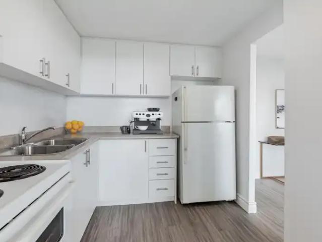 Apartment 2 Bedroom For Rent Lindsay ON 1797 ES105737383