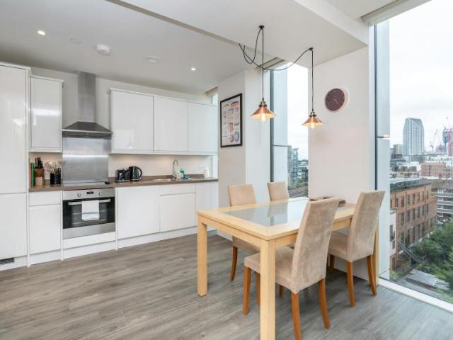 Apartment 2 Bedroom For Rent London London 5040 ES105740777