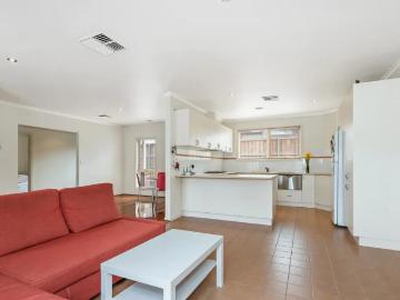 Apartment 2 Bedroom For Rent Parkdale VIC ES102312050