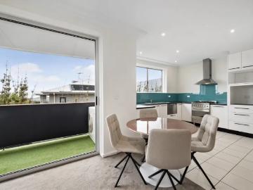 Apartment 2 Bedroom For Rent Parkdale VIC ES102439563