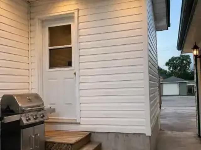 Apartment 2 Bedroom For Rent Peterborough ON 1895 ES103739438