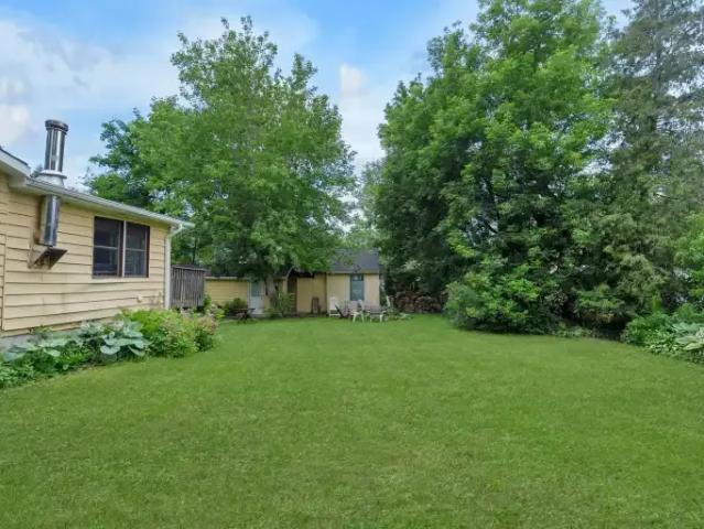 Apartment 2 Bedroom For Rent Port McNicoll ON 2200 ES104434104