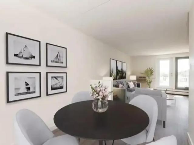 Apartment 2 Bedroom For Rent Regina SK 1529 ES102204077