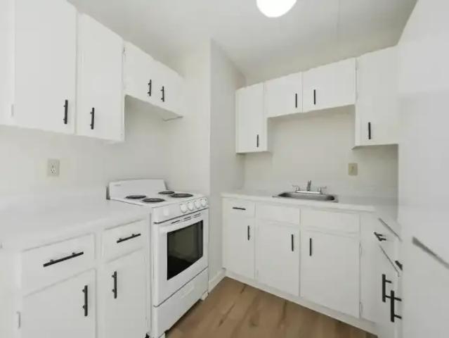 Apartment 2 Bedroom For Rent Regina SK 1660 ES105149771