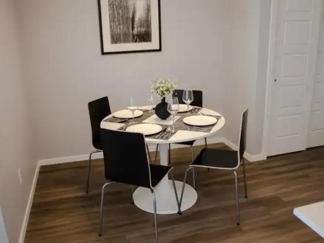 Apartment 2 Bedroom For Rent Regina SK 1715 ES103610875