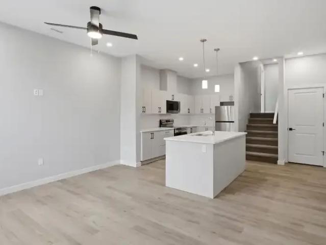 Apartment 2 Bedroom For Rent Red Deer AB 1990 ES104972772