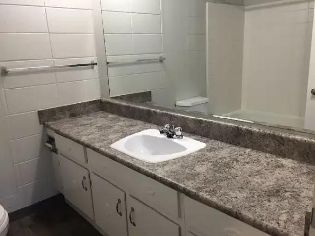 Apartment 2 Bedroom For Rent Red Deer AB 1225 ES104180279