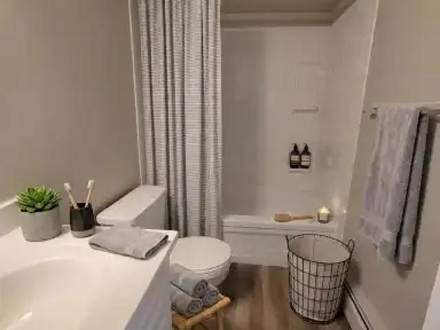 Apartment 2 Bedroom For Rent Red Deer AB 1395 ES105100762