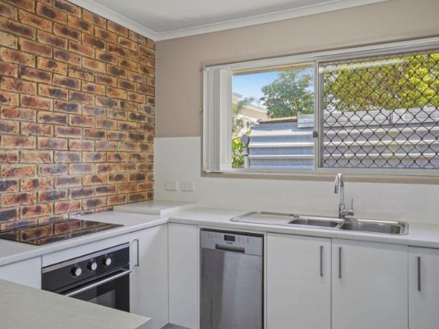 Apartment 2 Bedroom For Rent Redcliffe, QLD 645000 ES105626643