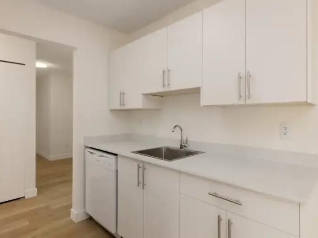 Apartment 2 Bedroom For Rent Richmond BC 2598 ES105247842