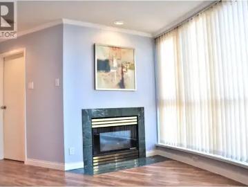 Greater Vancouver - Fireplace, Parking