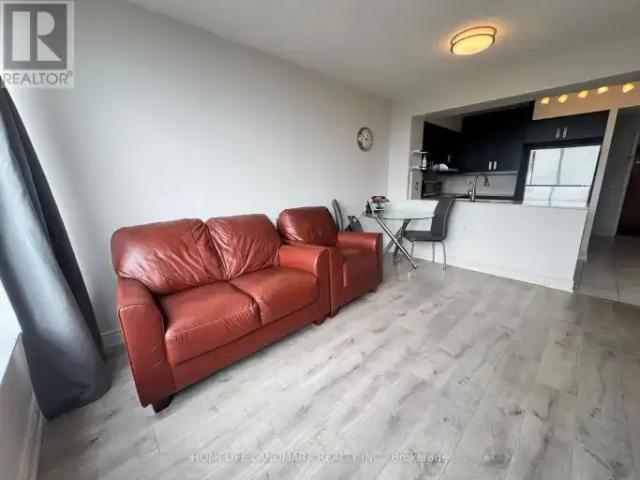 Apartment 2 Bedroom For Rent Richmond Hill ON 2300 ES105554520