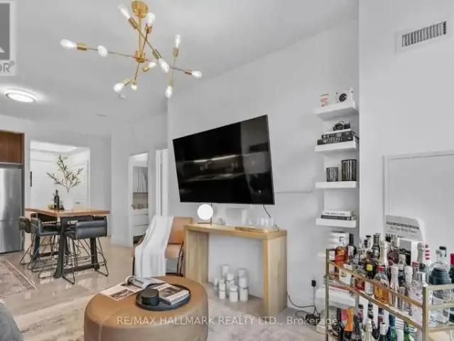 Apartment 2 Bedroom For Rent Richmond Hill ON 2450 ES102794971