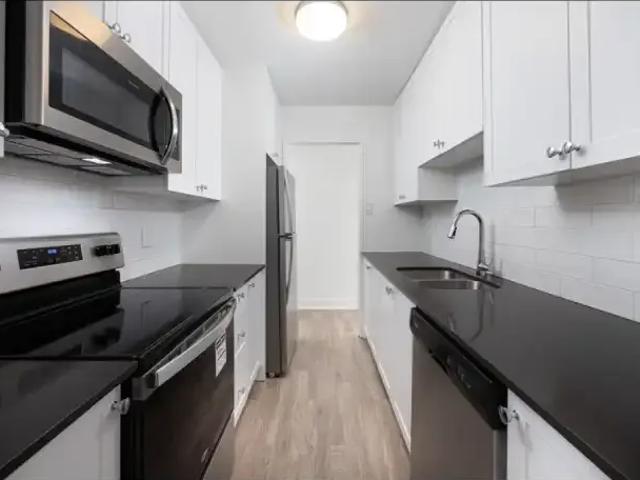 Apartment 2 Bedroom For Rent Richmond Hill ON 2464 ES103651722