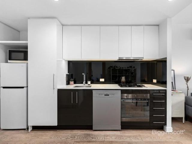 Apartment 2 Bedroom For Rent Richmond VIC ES101580954
