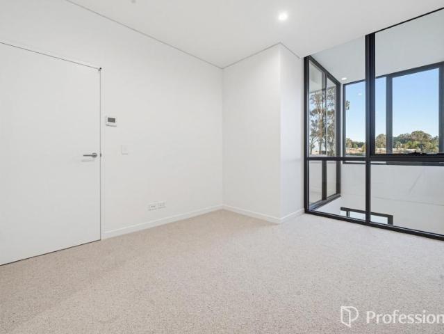Apartment 2 Bedroom For Rent Rouse Hill NSW 750 ES105990243