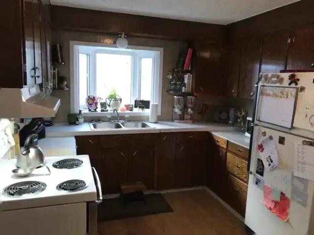 Apartment 2 Bedroom For Rent St. Albert AB 1900 ES105023326