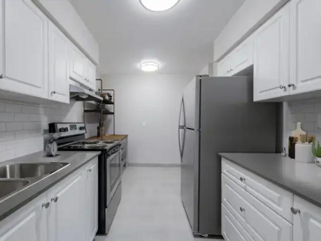 Apartment 2 Bedroom For Rent St. Catharines ON 1995 ES100807859