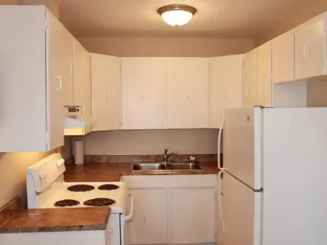 Apartment 2 Bedroom For Rent St. John's NL 1285 ES98669536