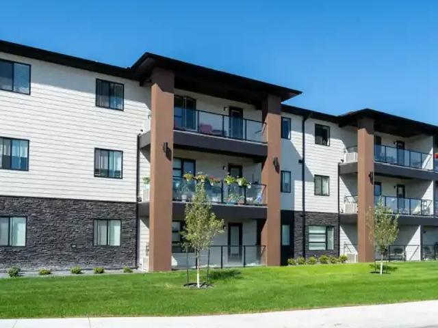 Apartment 2 Bedroom For Rent Steinbach MB 1316 ES104680760