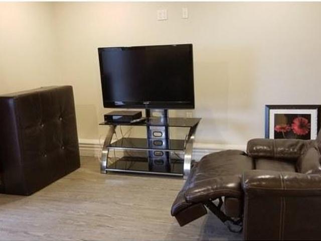 Apartment 2 Bedroom For Rent Surrey BC 1550 ELS105003900