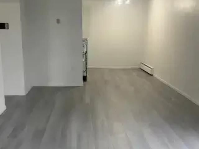Apartment 2 Bedroom For Rent Surrey BC 1850 ES102578511