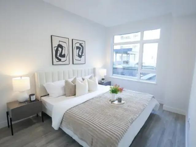 Apartment 2 Bedroom For Rent Surrey BC 2630 ES105543218