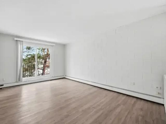 Apartment 2 Bedroom For Rent Saskatoon SK 1405 ES104710379