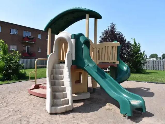 Apartment 2 Bedroom For Rent Sault Ste. Marie ON 1550 ES102951354