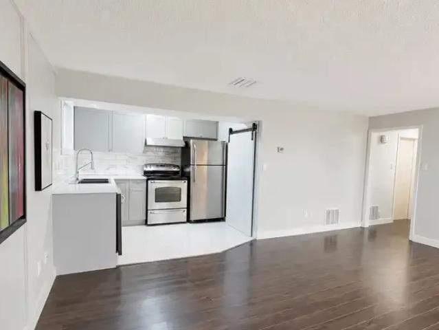 Apartment 2 Bedroom For Rent Sherwood Park AB 1800 ES102847315