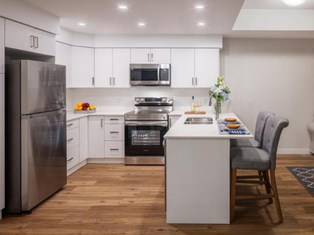 Apartment 2 Bedroom For Rent Tecumseh ON 2405 ES104890453