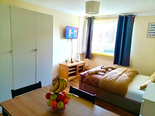 Apartment 2 Bedroom For Rent Telford Telford 2000 ELS96912721