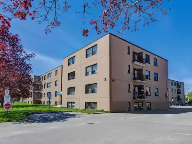 Apartment 2 Bedroom For Rent Toronto ON 2350 ES105326299