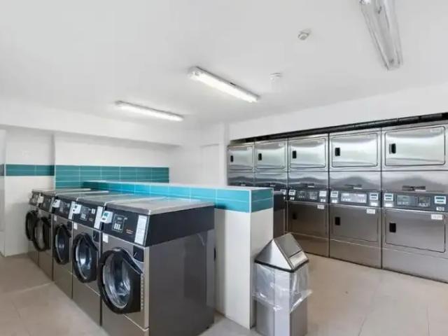 Apartment 2 Bedroom For Rent Toronto ON 2695 ES103424674